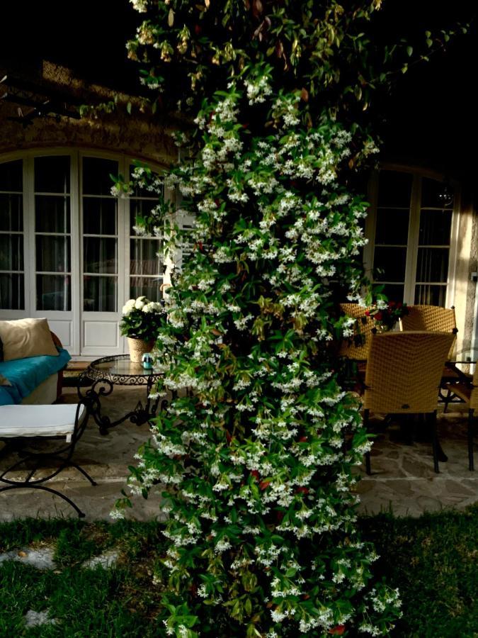 Suite Romantique Et Chambre Baroque A St Paul De Vence Exterior foto